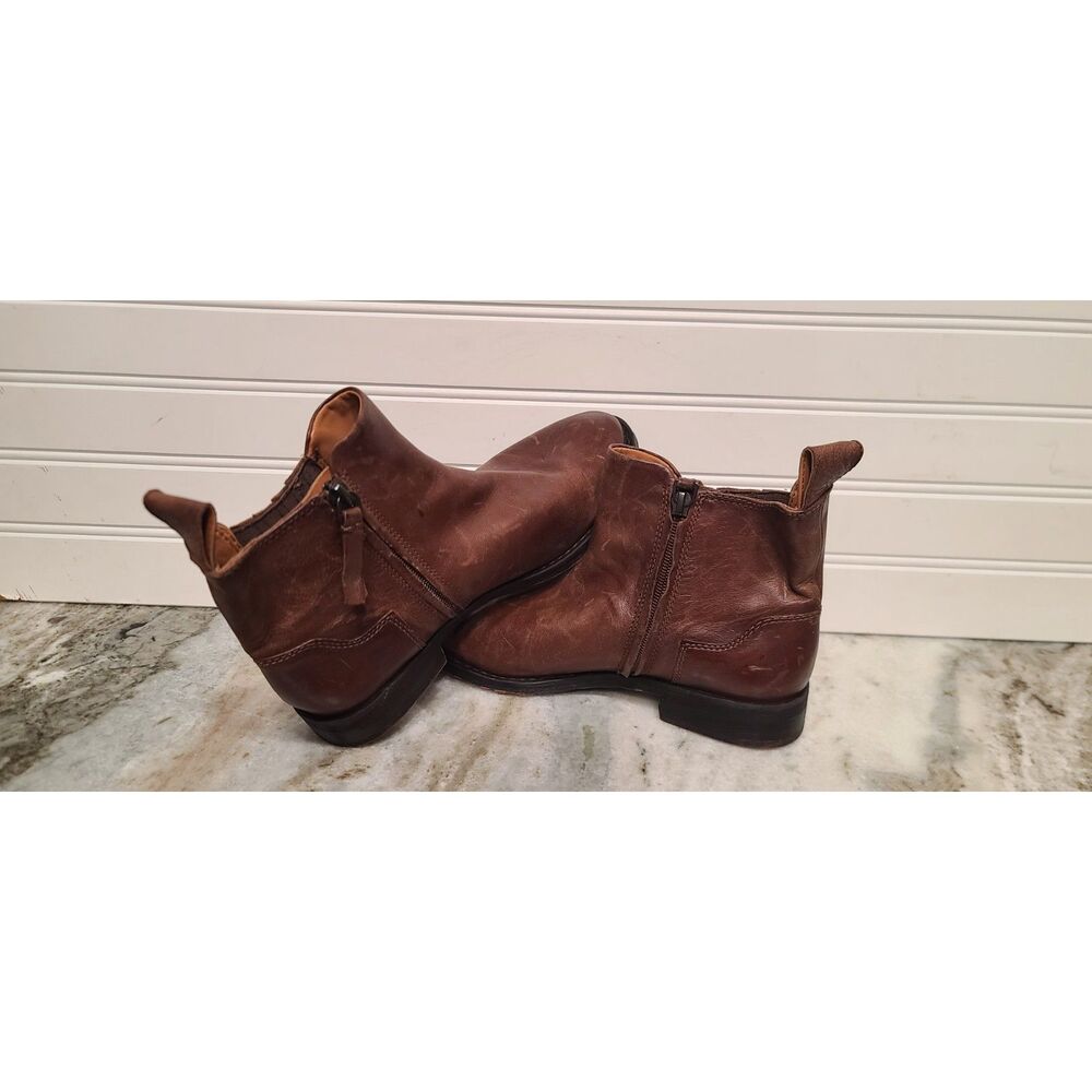 Franco Sarto Women's Linc Brown Leather Ankle Chelsea Boots Size 6 NWT